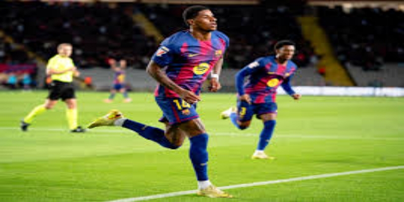 九游娱乐解析关键球员表现与技术统计-九游娱乐