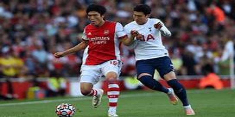 瓦伦西亚中卫莫斯克拉成为新防线核心  - 九游娱乐