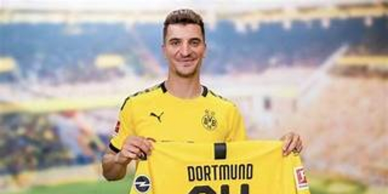 九游娱乐解析：降级冲击与球队竞技体系的重建难题-九游娱乐