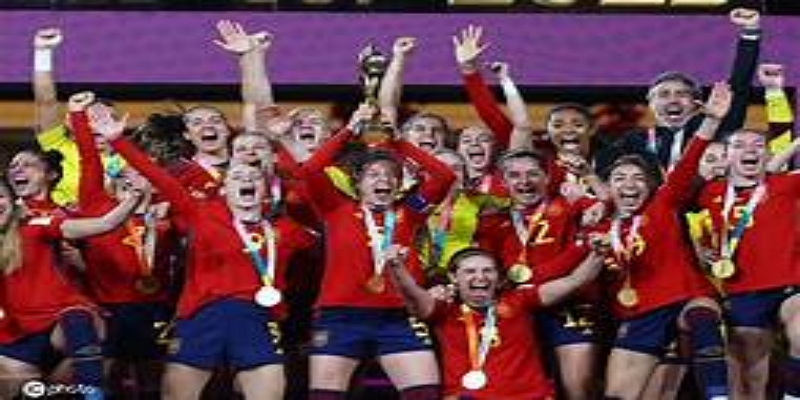 卫冕压力下的战术调整：九游娱乐视角分析-九游娱乐